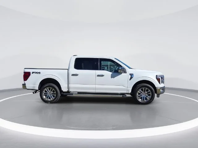 Used 2024 White Ford Lariat image 9