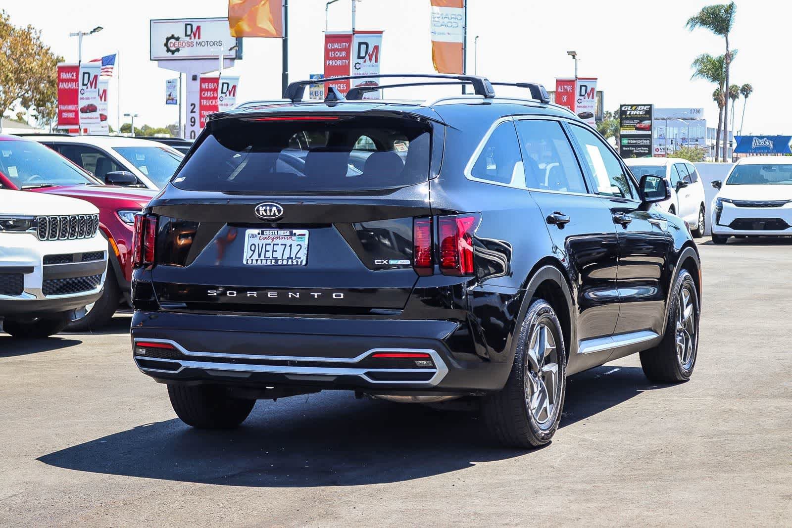 Used 2021 Aurora Black Kia EX image 4