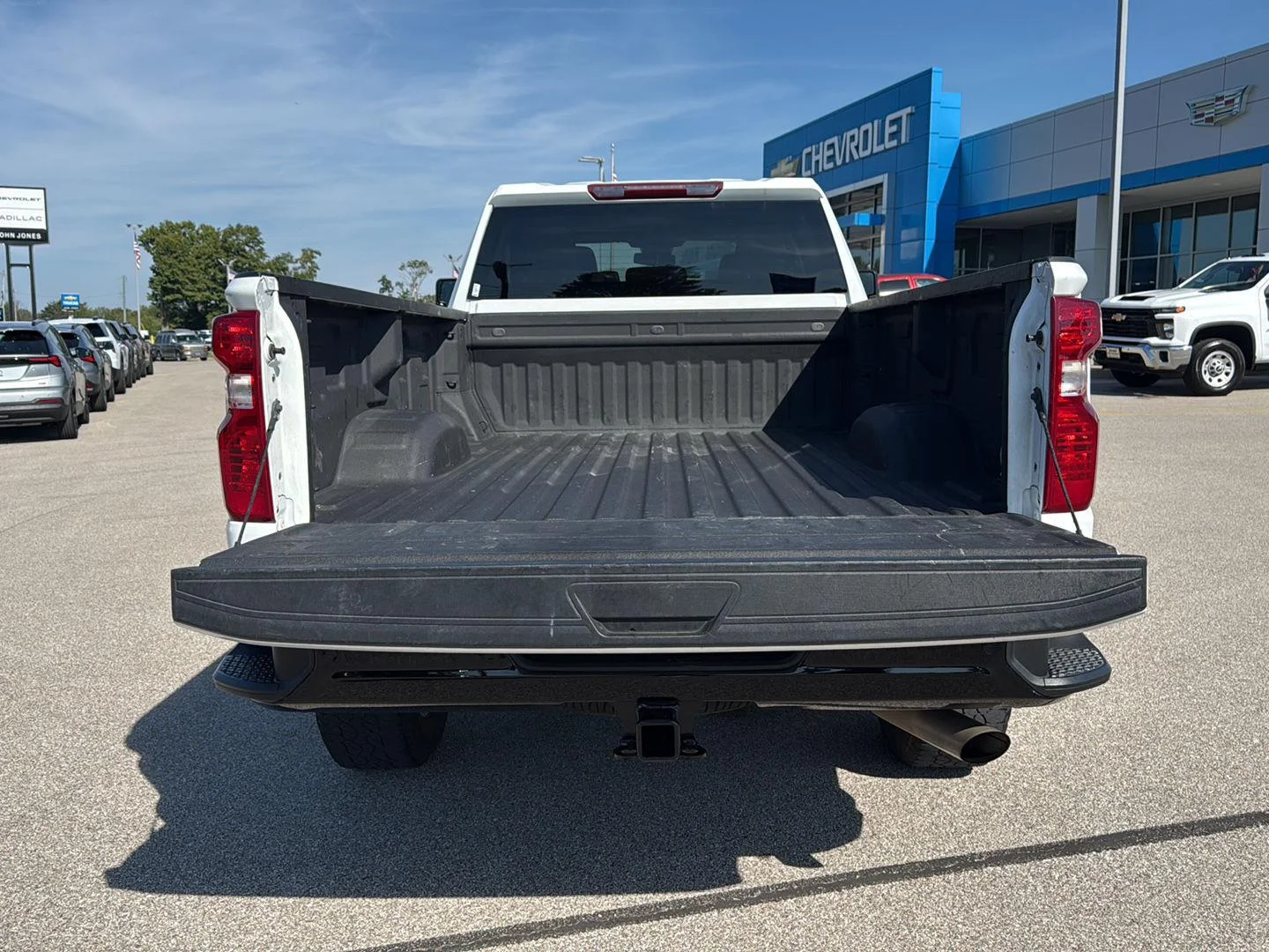 Used 2025 Summit White Chevrolet Custom image 14