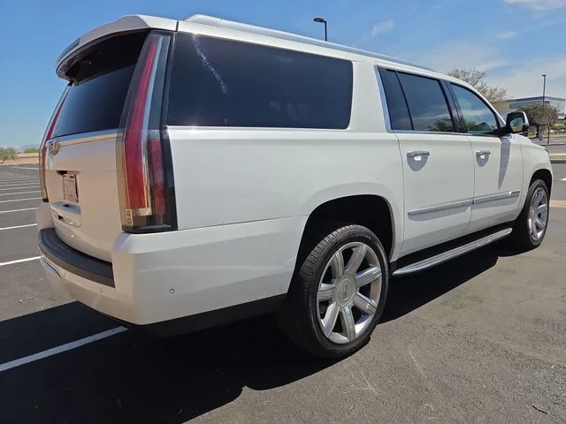 Used 2020 White Cadillac Luxury image 6