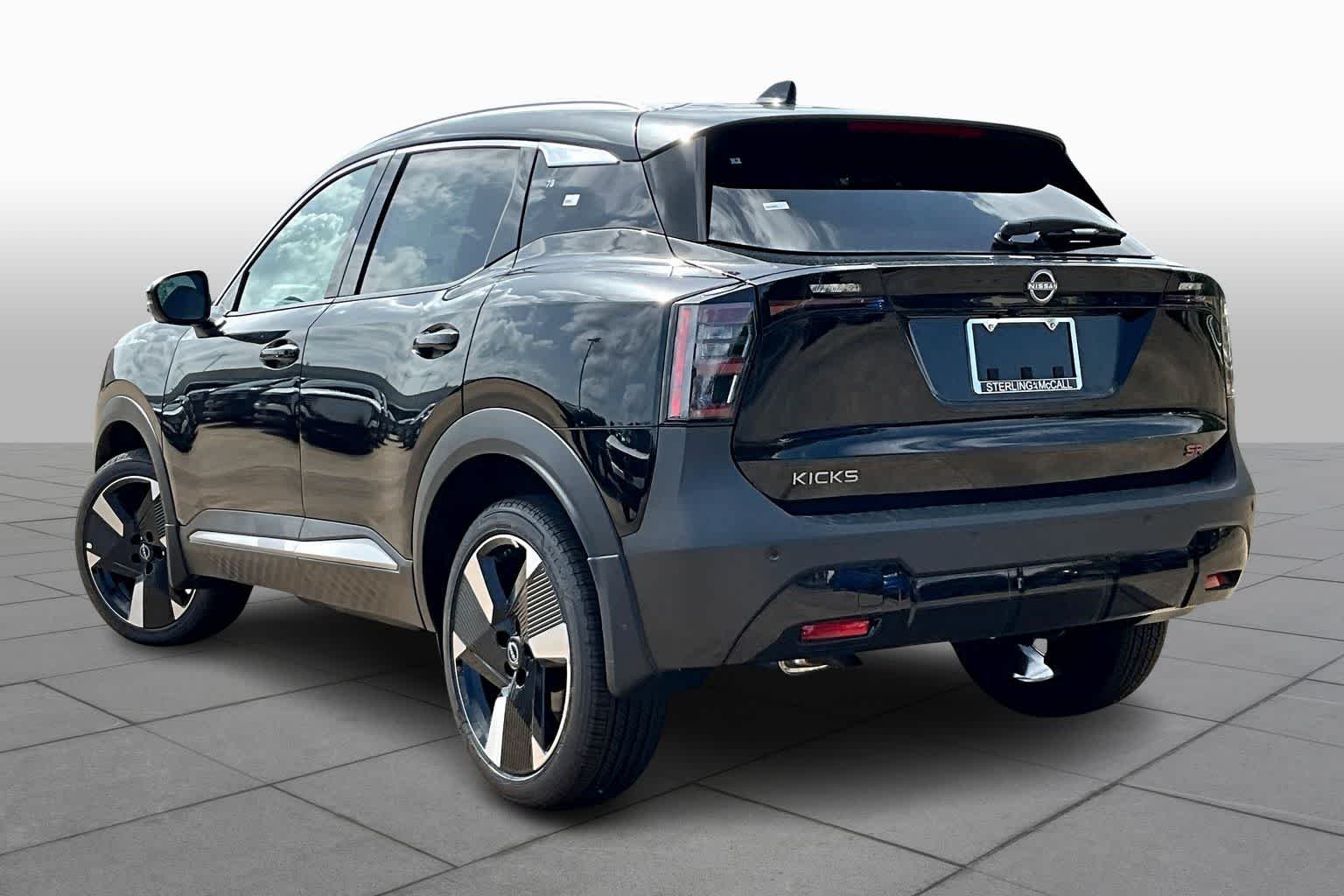 2025 Nissan Kicks SR - Photo 7