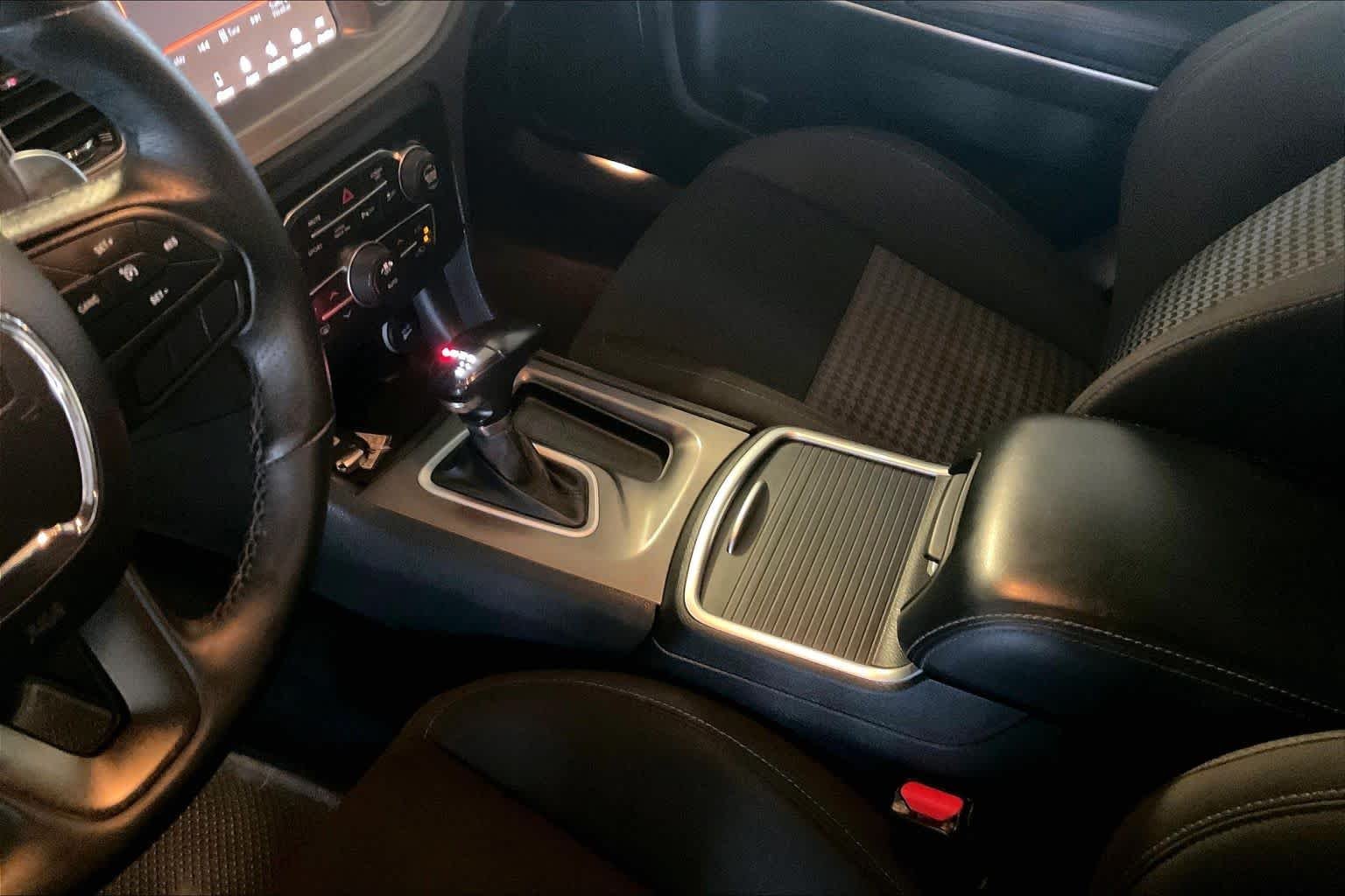 Used 2023 Granite Pearlcoat Dodge R/T image 15