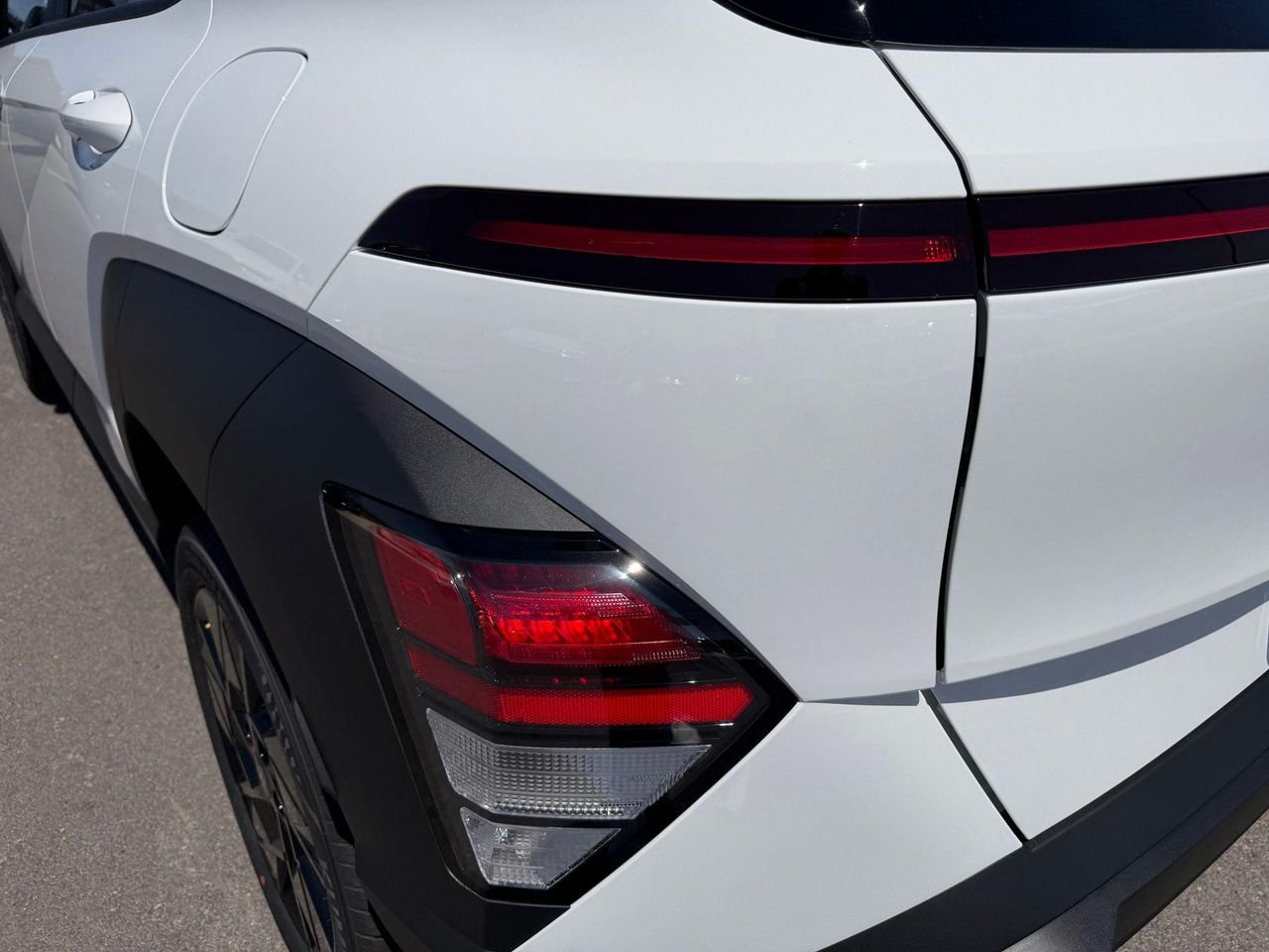 New 2027 White Hyundai SEL Sport image 17