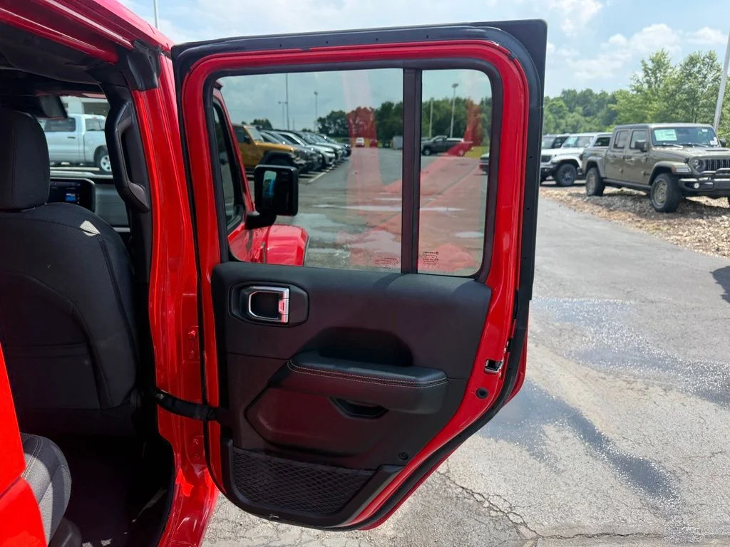 Used 2025 Red Jeep Sahara 4xe image 51