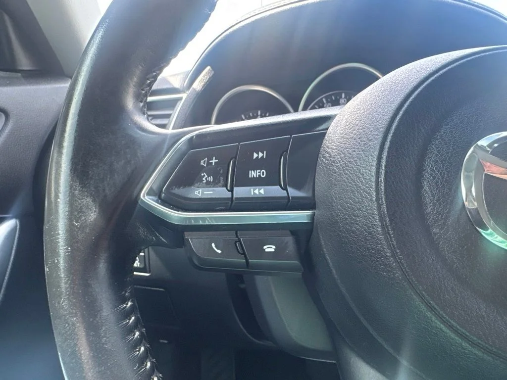 Used 2017 Silver Mazda Touring image 31
