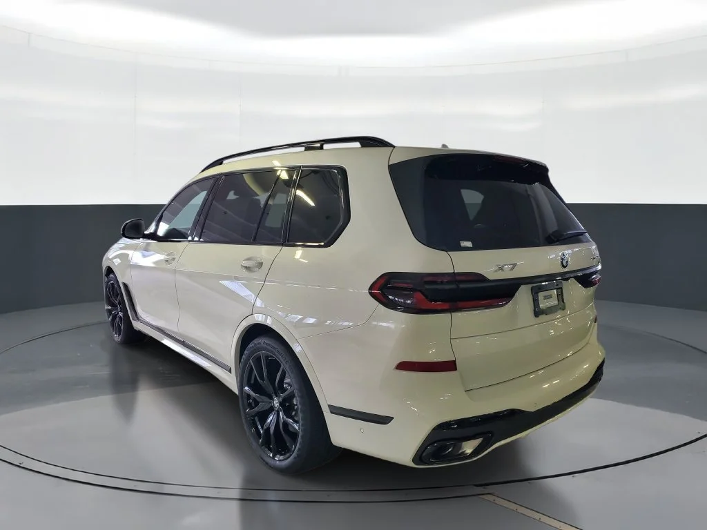 New 2027 White BMW xDrive40i image 4
