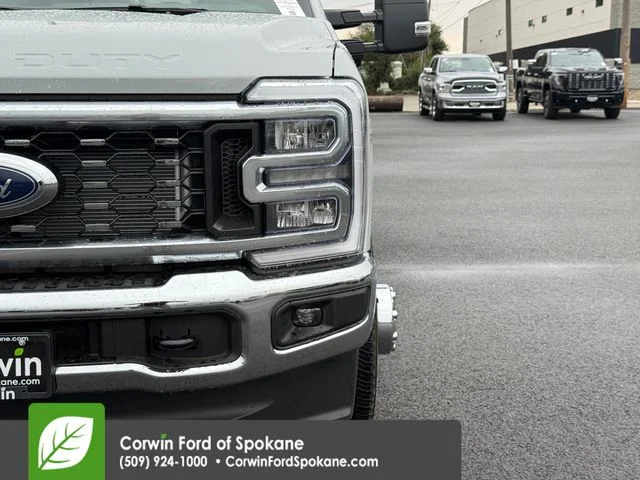 New 2026 Avalanche Ford XLT image 7
