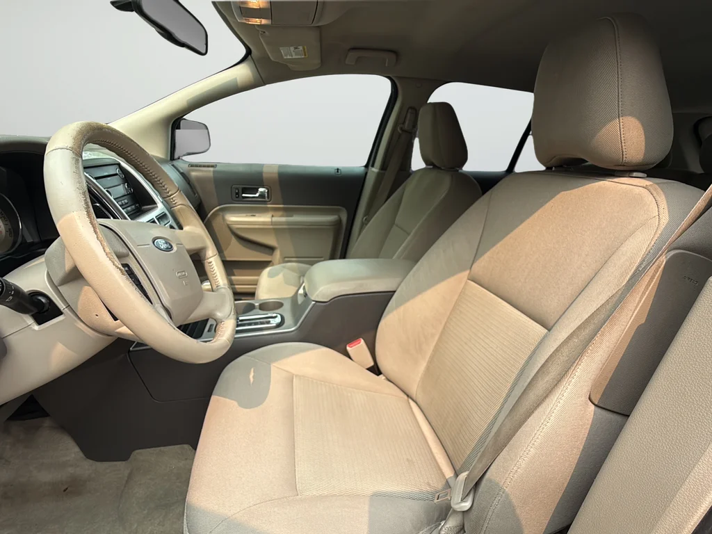 Used 2010  Ford SEL image 10