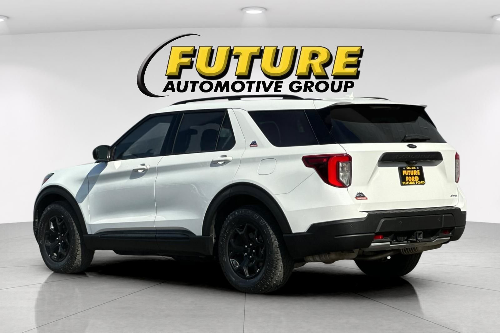Used 2022 White Ford Timberline image 5