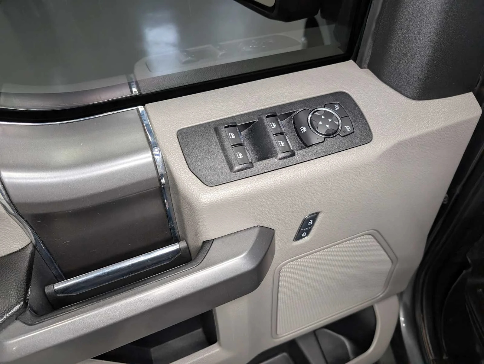 Used 2019 Magnetic Ford XLT image 39