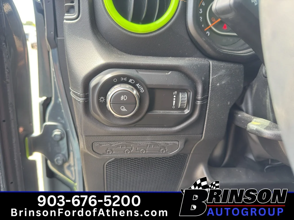 Used 2025 Anvil Clearcoat Jeep Texas Trail image 14