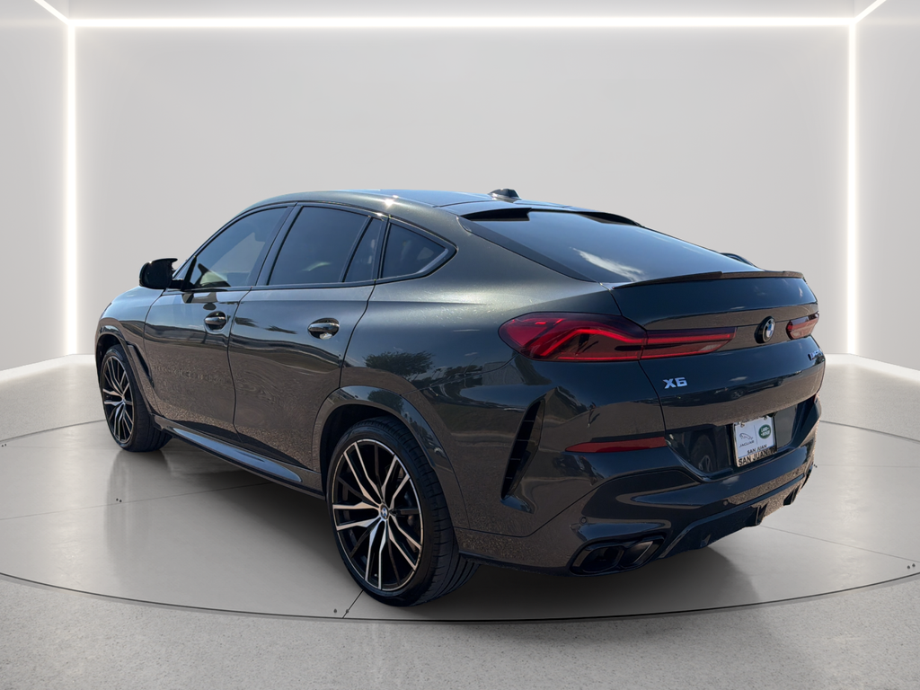 Used 2025 Gray BMW M60i image 15