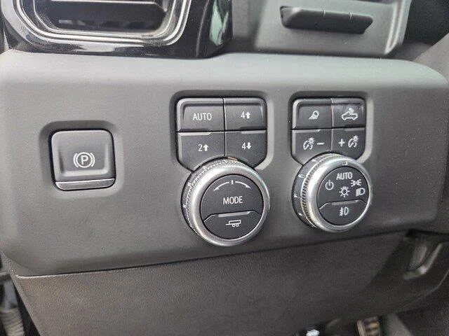 Used 2024 Onyx Black GMC AT4 image 13