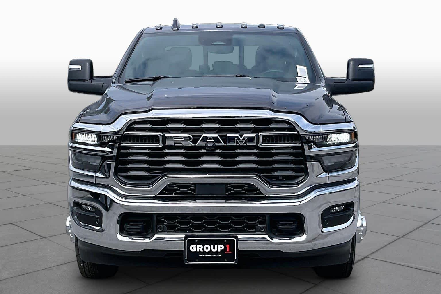 New 2026 Granite Crystal Metallic Clear-Coat Exterior Paint RAM Tradesman image 3