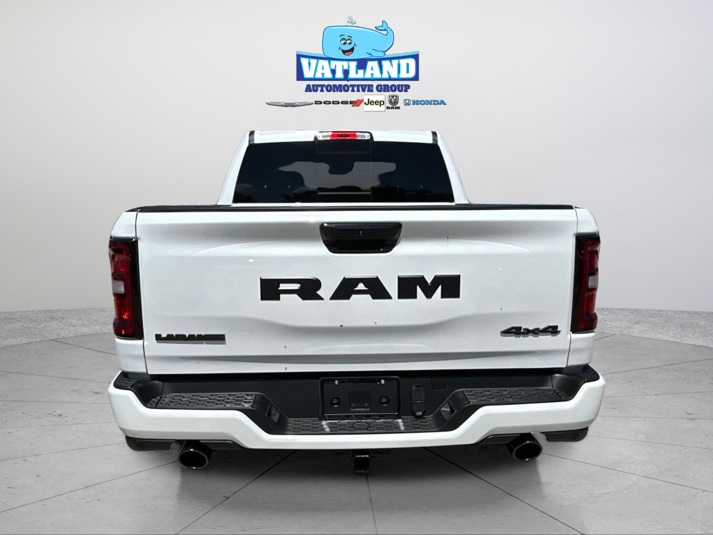 New 2026 Ivory White Tri-Coat Pearl-Coat Exterior Paint RAM Laramie image 4