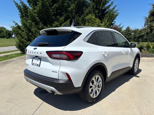 Used 2023 White Ford Active image 7