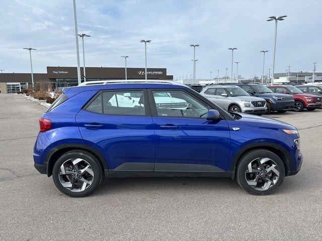Certified Used 2024 Blue Hyundai SEL image 4