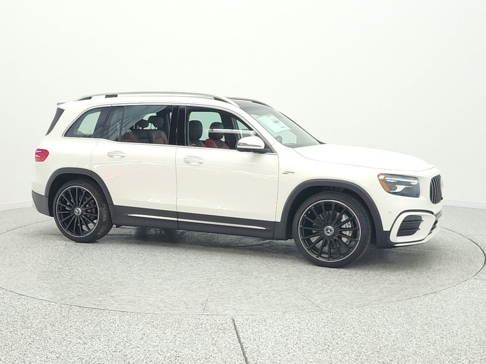 New 2026 Polar White Mercedes-Benz AMG® GLB 35 4MATIC SUV image 25