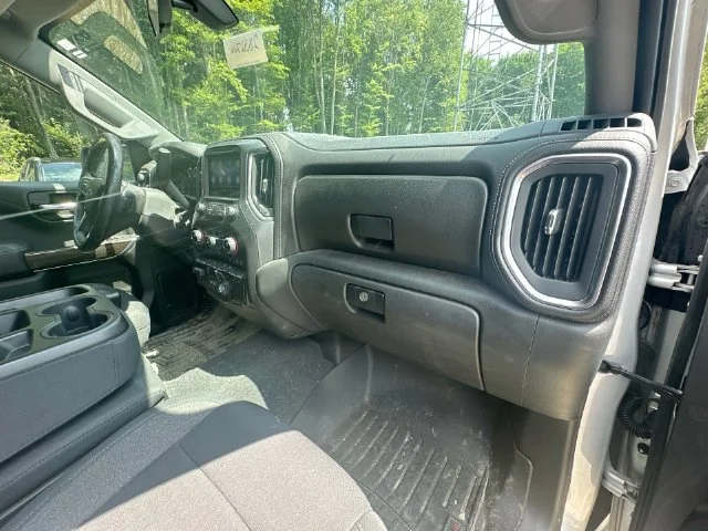 Used 2020 Silver Chevrolet RST image 38