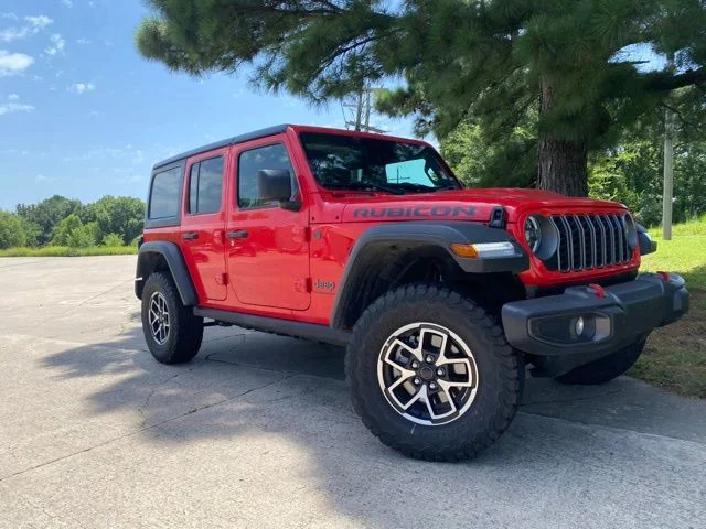 Used 2026 Red Jeep Rubicon image 4