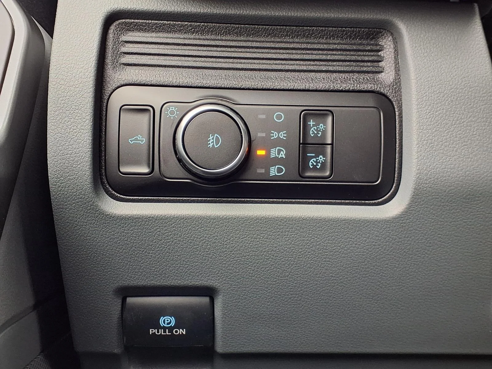 New 2026 Carbonized Gray Metallic Ford F-350® XL image 10