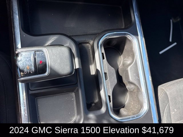 Used 2024 Summit White GMC Elevation image 28