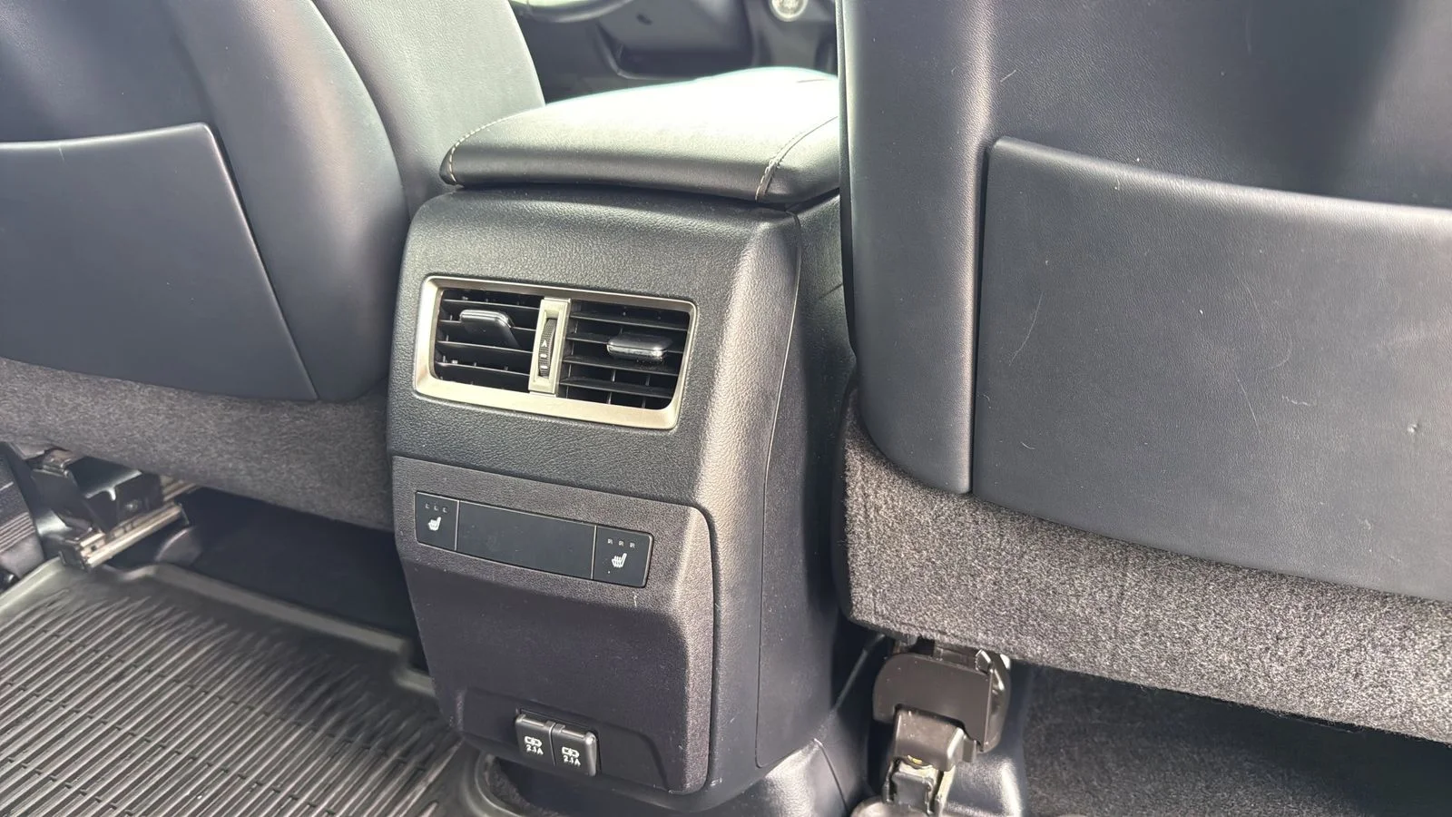 Used 2020 Silver Lexus 350 image 27