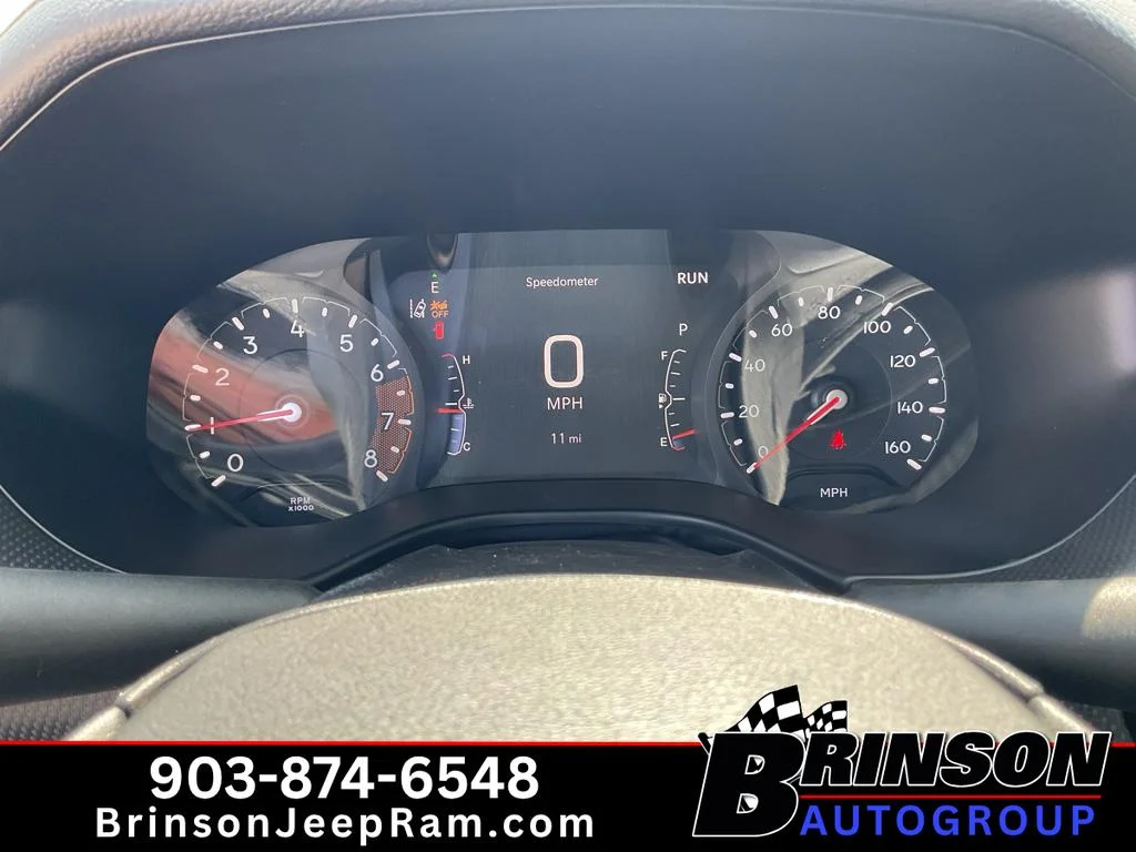 New 2026 Hydro Blue Pearlcoat Jeep Latitude Altitude image 17