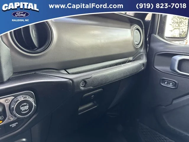 Used 2022 Black Jeep Willys image 26