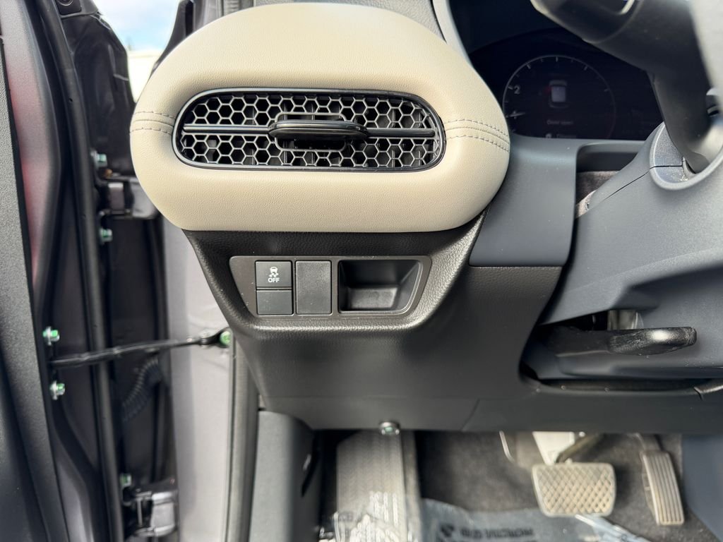 Used 2025 Gray Honda LX image 17