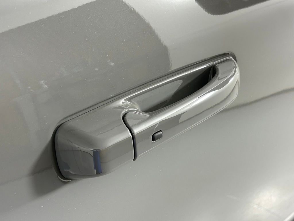New 2026 Ceramic Gray Clear-Coat Exterior Paint RAM Limited image 14