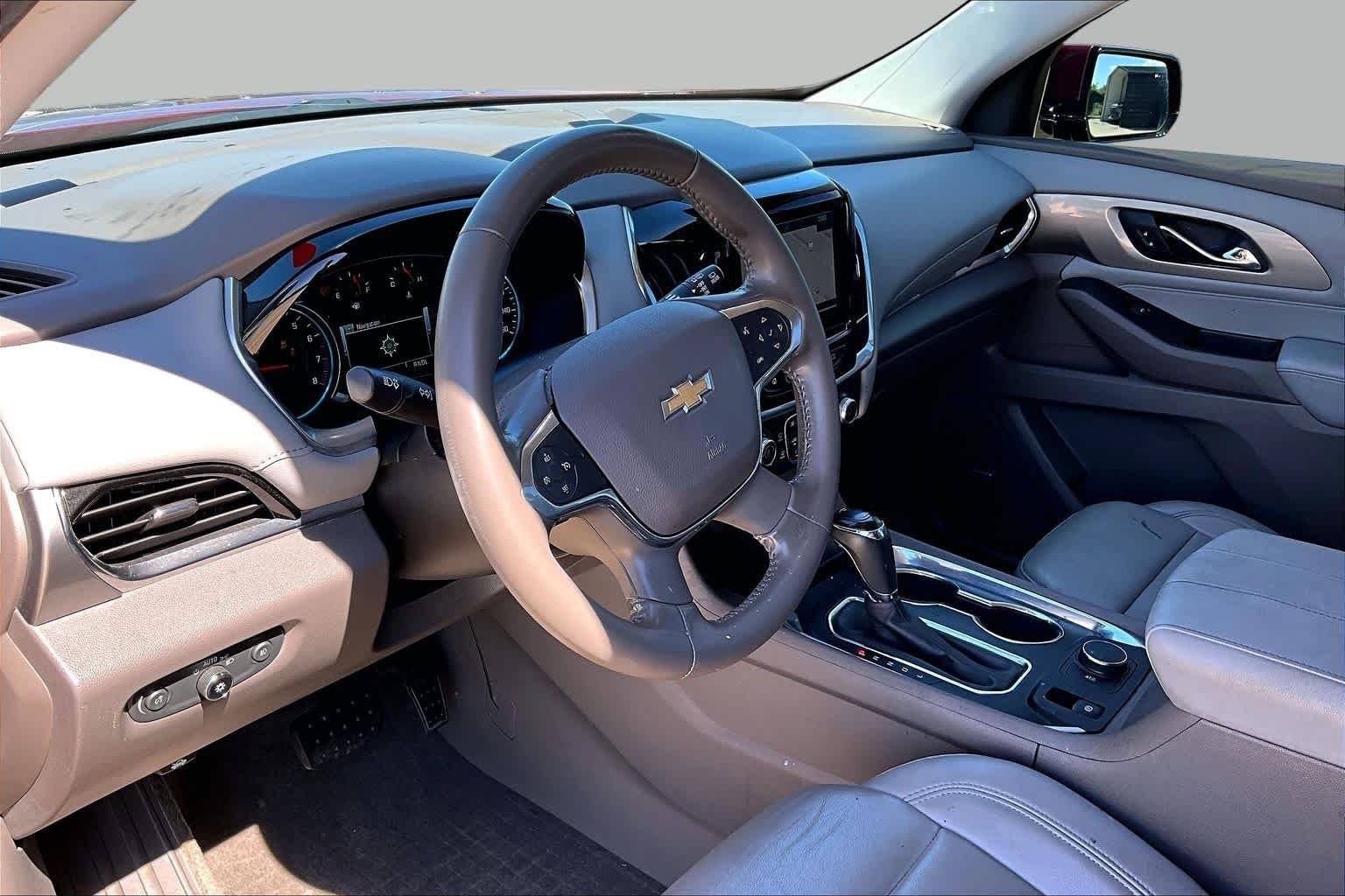 Used 2018 Cajun Red Tintcoat Chevrolet LT Leather image 16