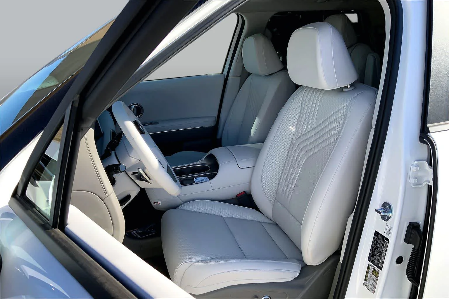 New 2026 Creamy White Pearl Hyundai SEL Premium 7P image 7