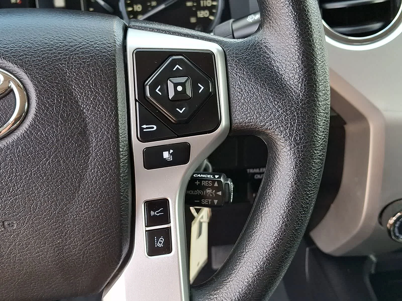 Certified Used 2021 Super White Toyota SR5 image 27