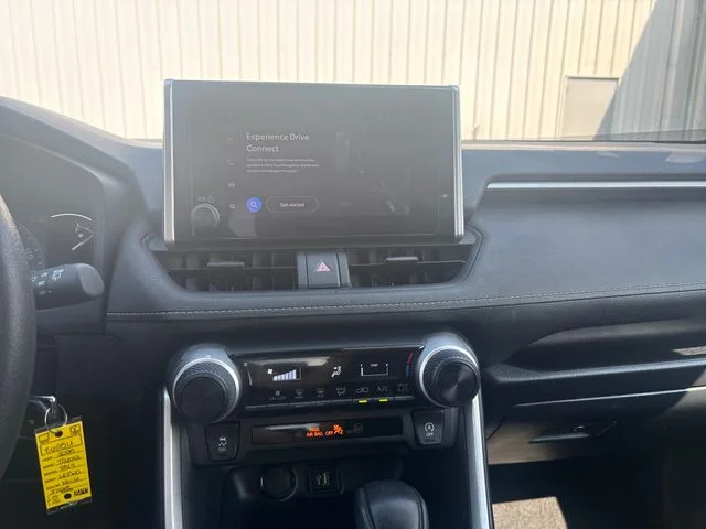 Used 2025 White Toyota LE image 17