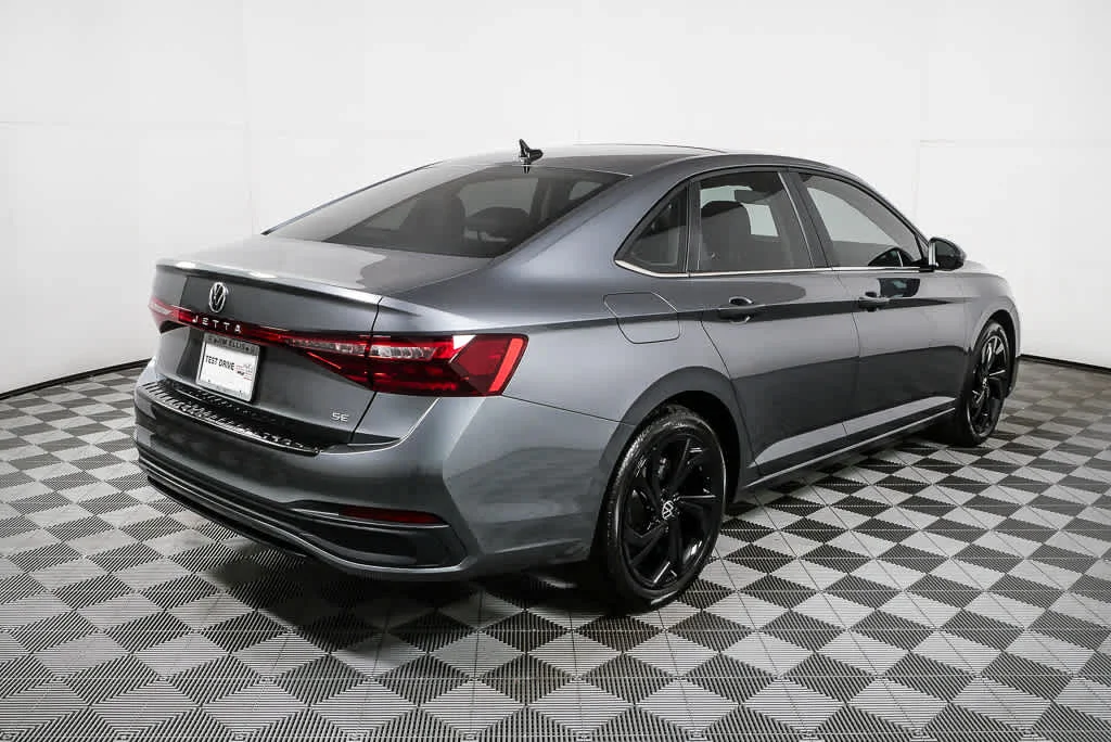 New 2026 Platinum Gray Metallic Volkswagen SE image 3
