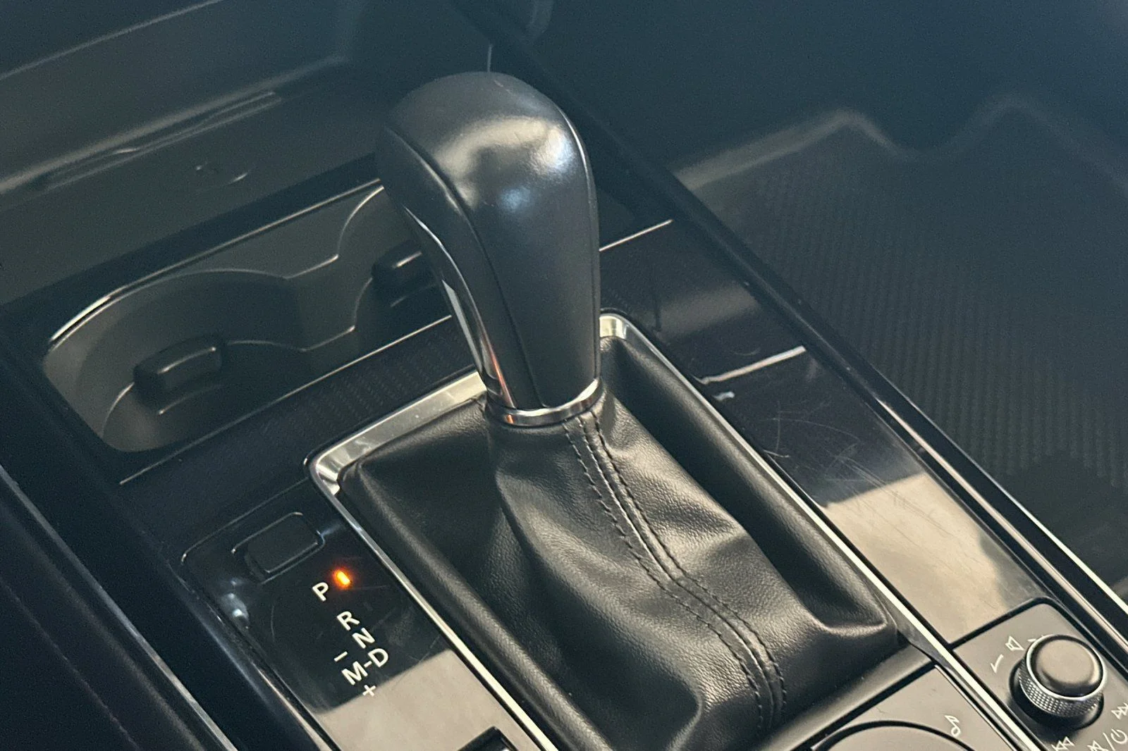 Used 2025 Gray Metallic Mazda 2.5 S Carbon Edition image 18