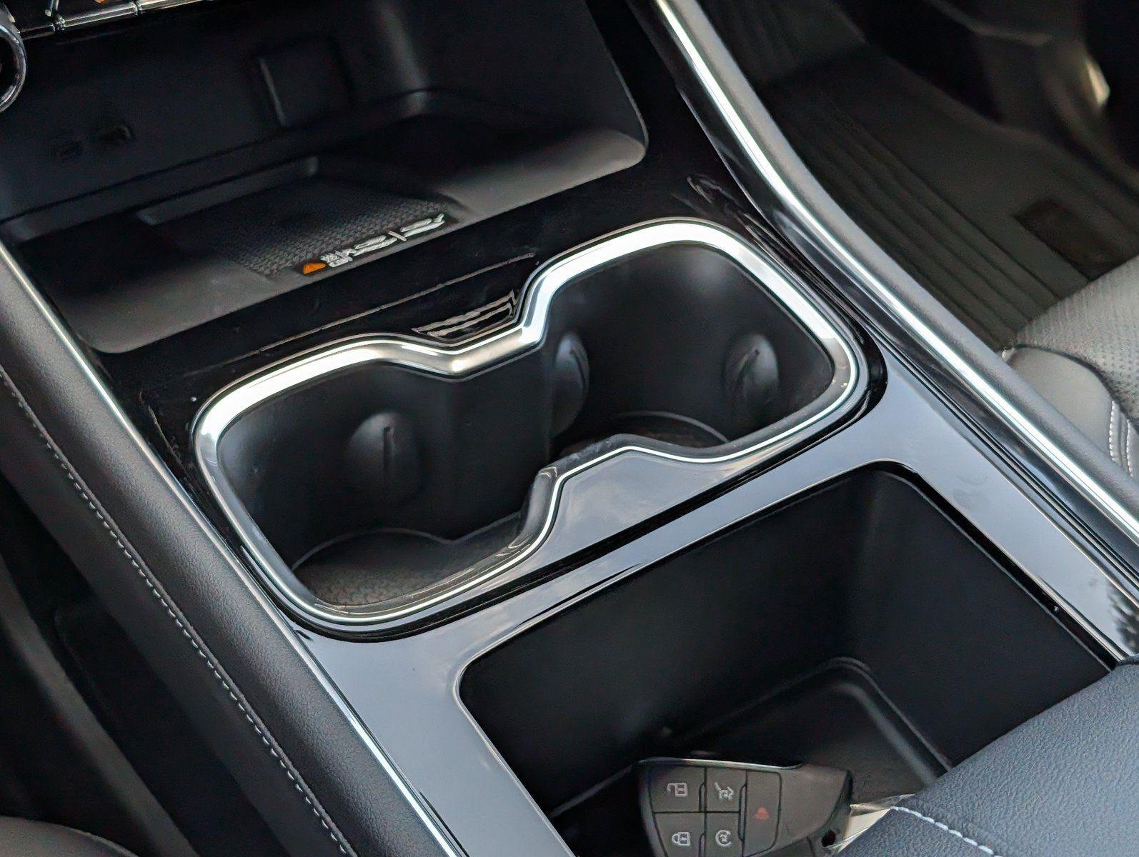 New 2026 Summit White Chevrolet LT image 19