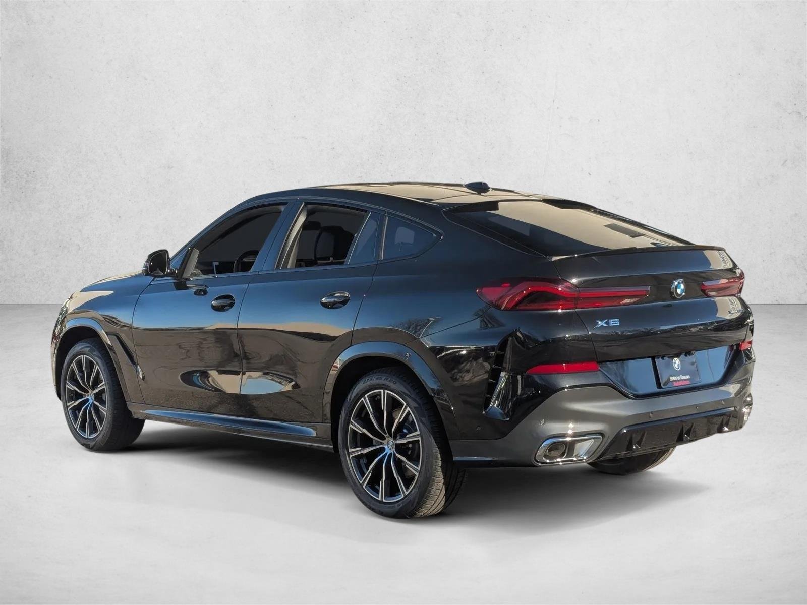 Used 2026 Black Sapphire Metallic BMW xDrive40i image 9