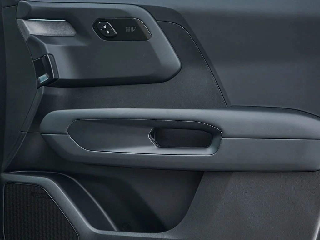 New 2027 Ebony Black Kia X-LINE SX AWD image 10