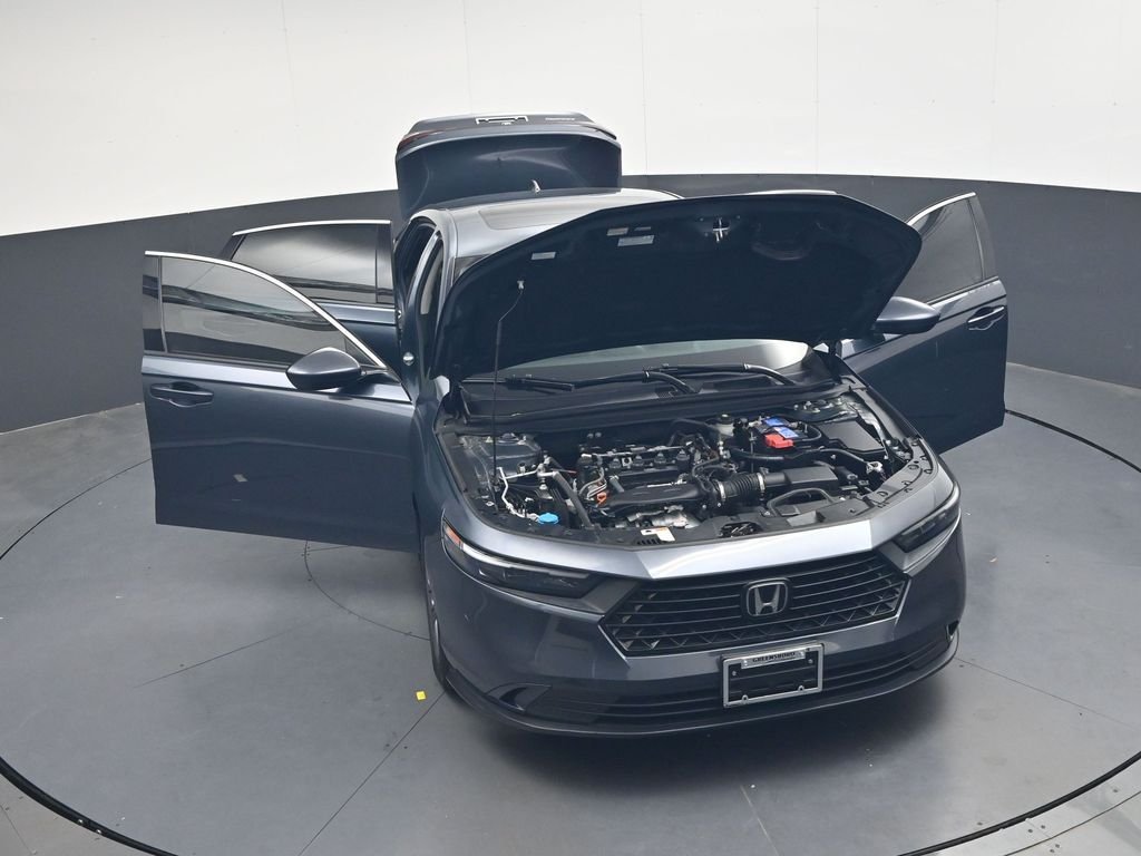 Used 2023  Honda EX image 40