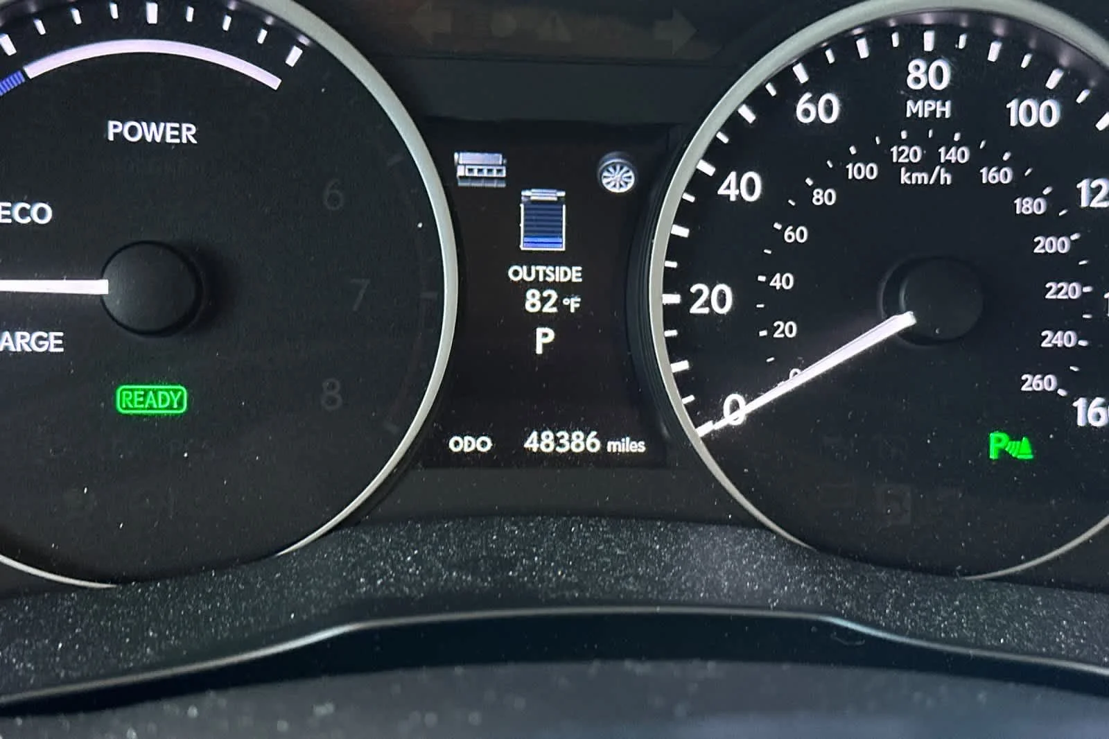 Used 2014 Matador Red Mica Lexus Hybrid image 29