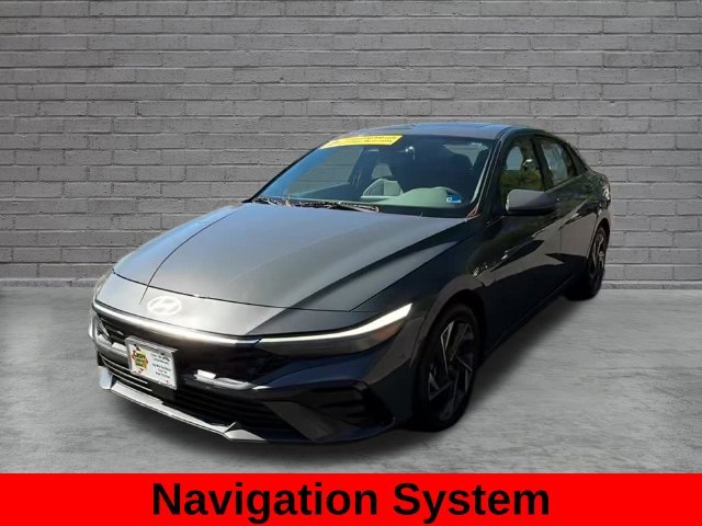 Used 2024 Gray Hyundai SEL image 12