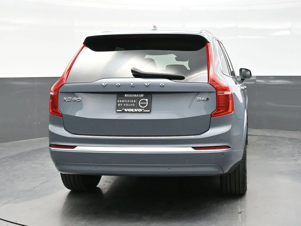 Certified Used 2023 Thunder Grey Volvo Plus image 6