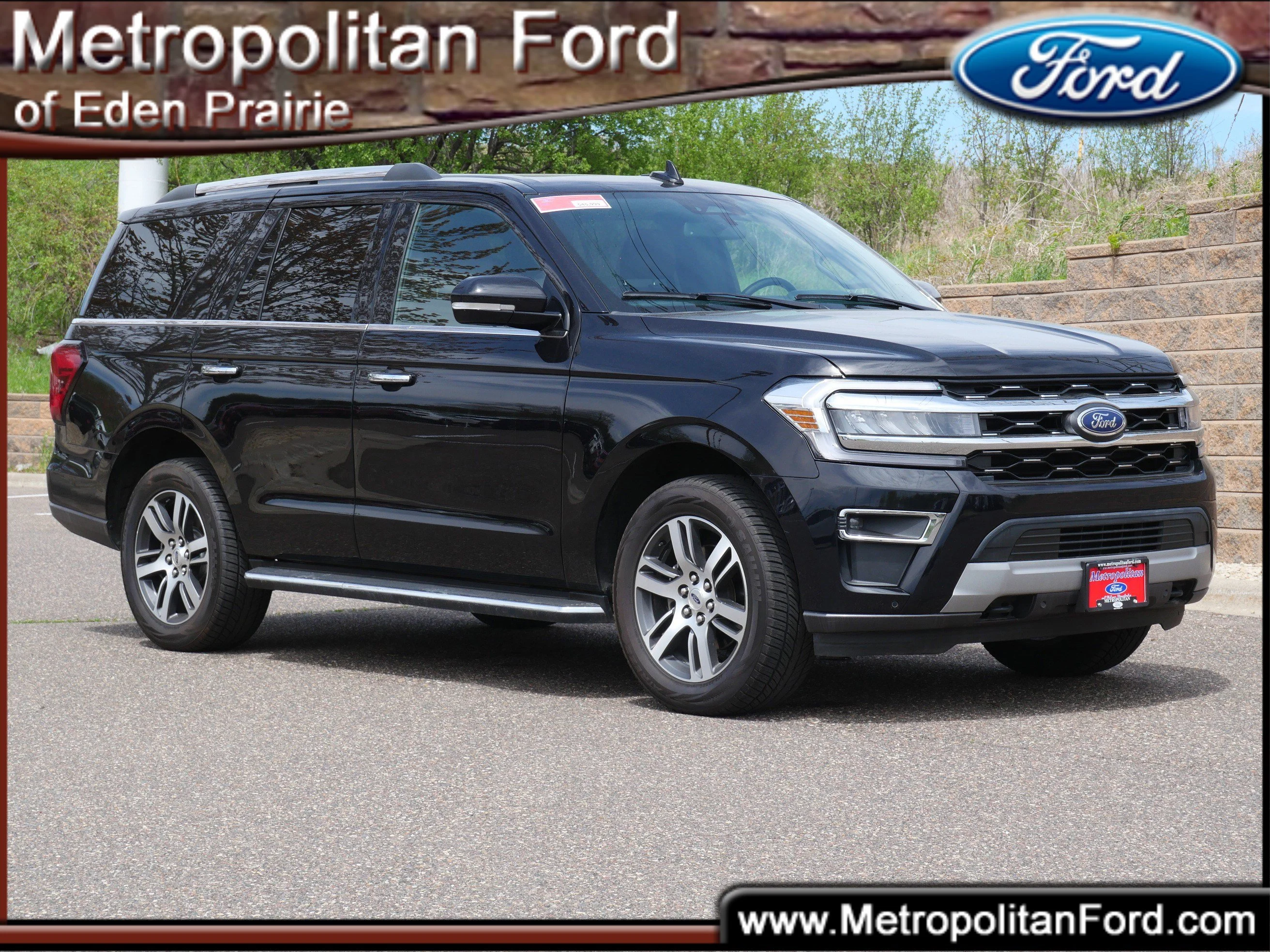 2023 Ford Expedition Limited's photo