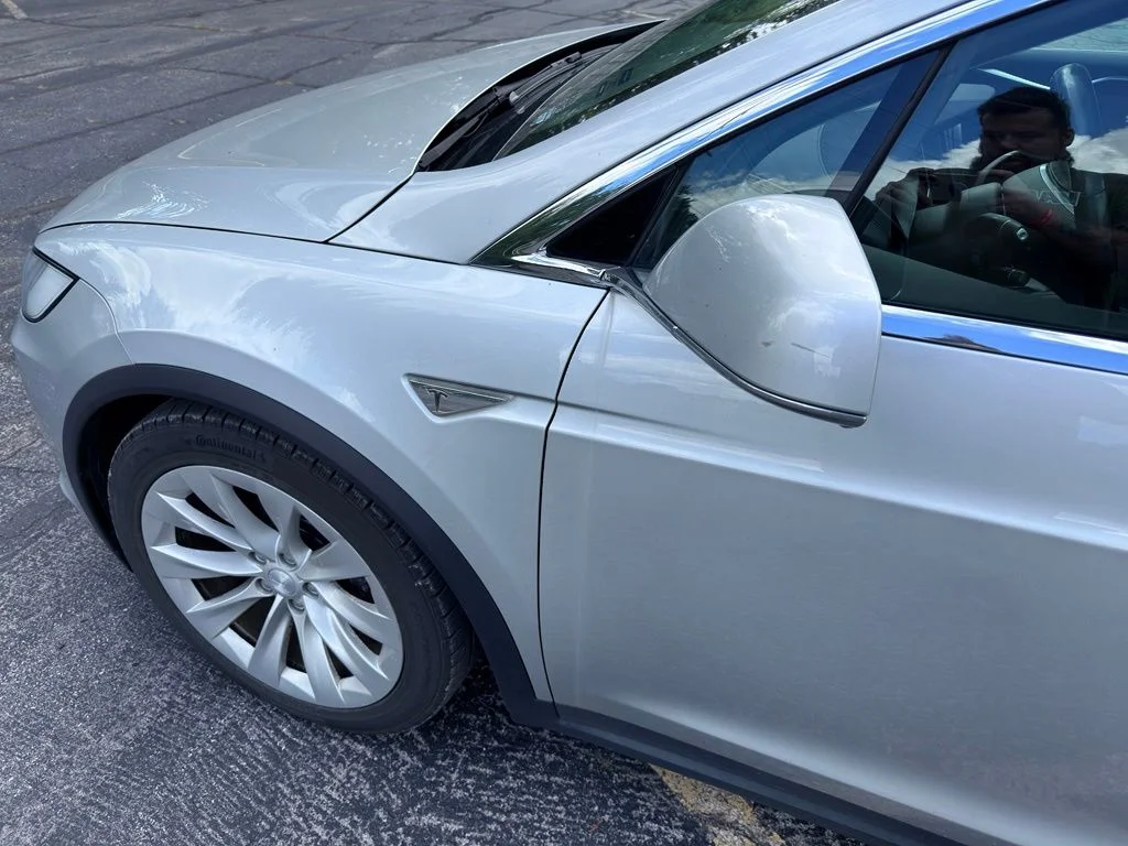 Used 2016 Silver Tesla 75D image 13