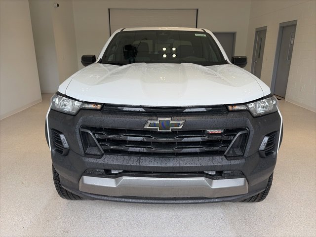 New 2026 Summit White Chevrolet Trail Boss image 2