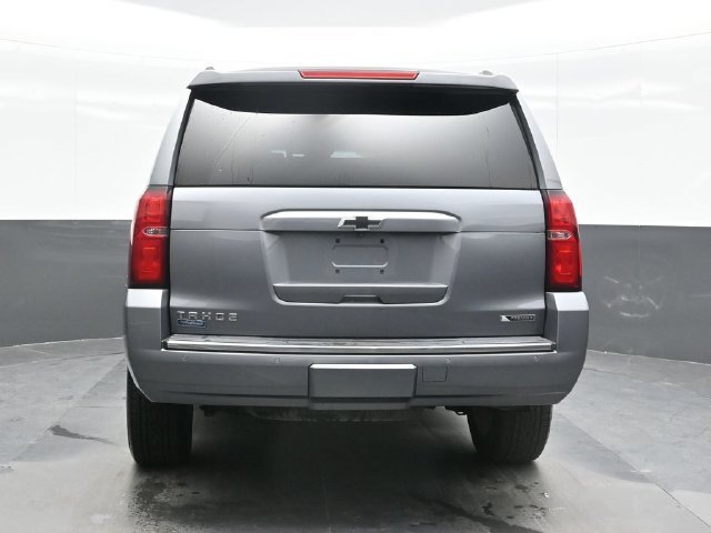 Used 2018 Gray Chevrolet Premier image 2