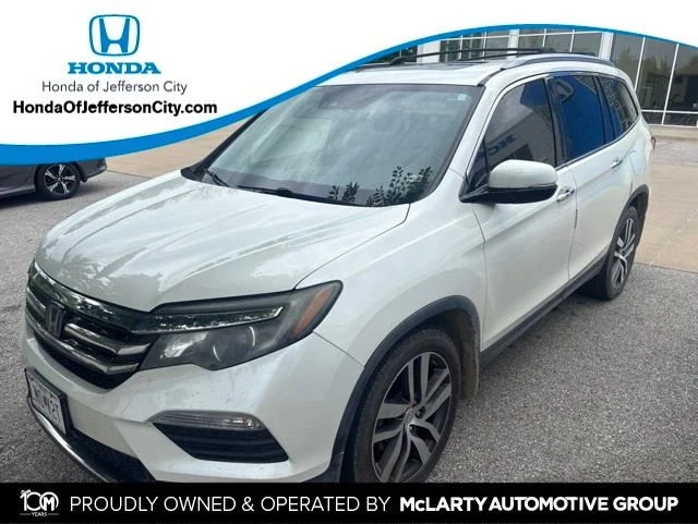2017 Honda Pilot 4WD Elite's photo