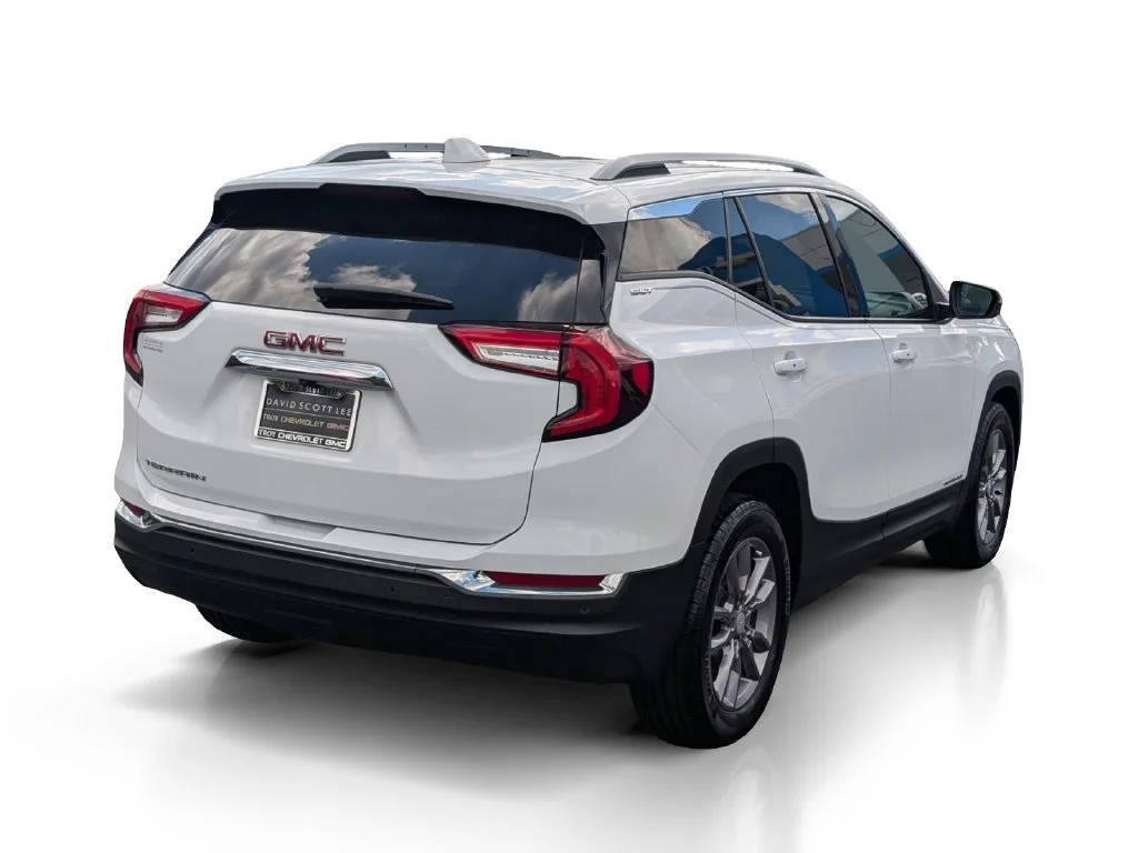 Used 2023 SUMMIT WHITE GMC SLT image 7